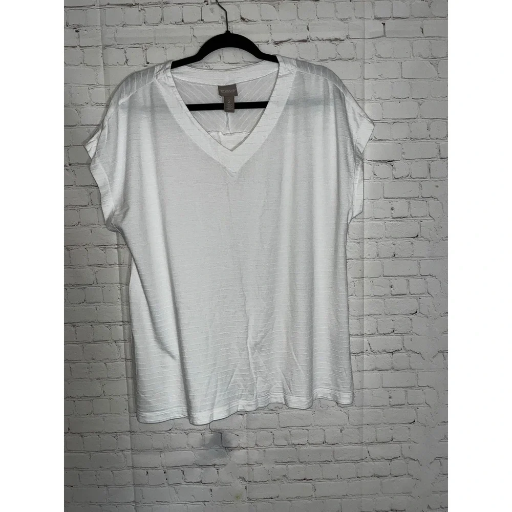 Chicos White V-Neck Short Sleeve Slub Texture Cotton Blend Top Size 2 Large‎